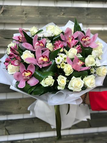 Букет цветов из: Розы и Хризантемы в Яя