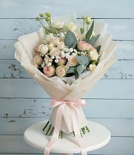 Букет цветов из:  Розы и Лизиантусы #REPLACE_PRED# Яя