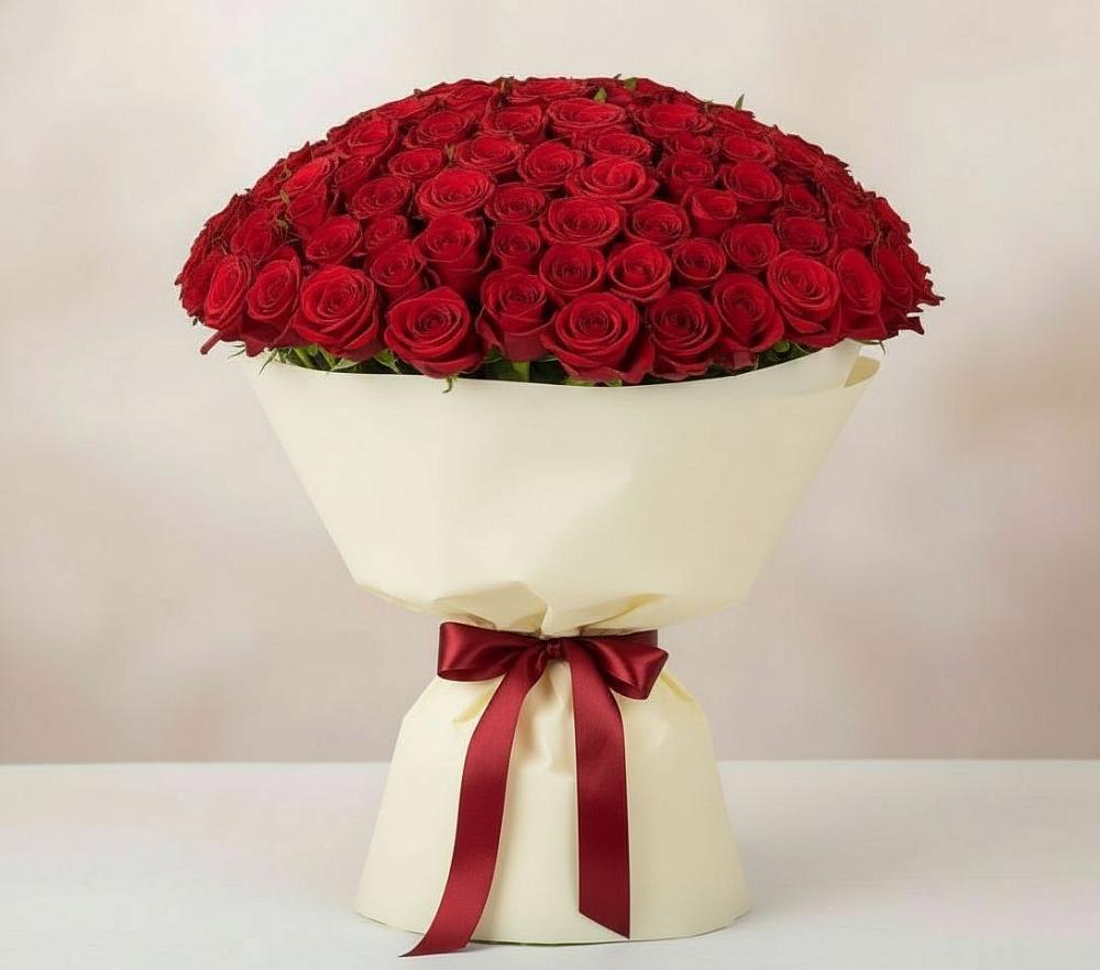 Букет 101 Красная роза Милано в Яя