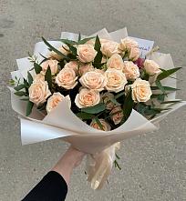 Букет Кремовые розы Латте в Яя