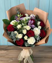 Букет цветов из:  Розы и Альстромерии в Яя