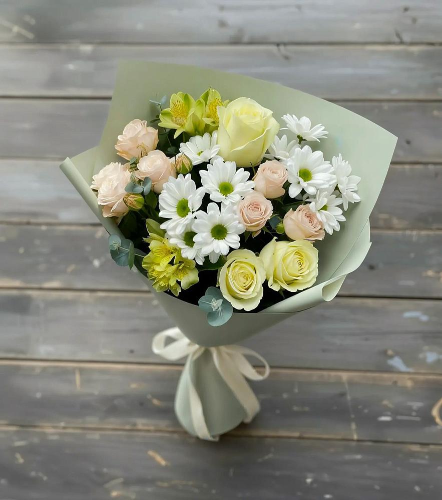 Букет цветов из: Альстромерии, Розы и Хризантемы в Яя