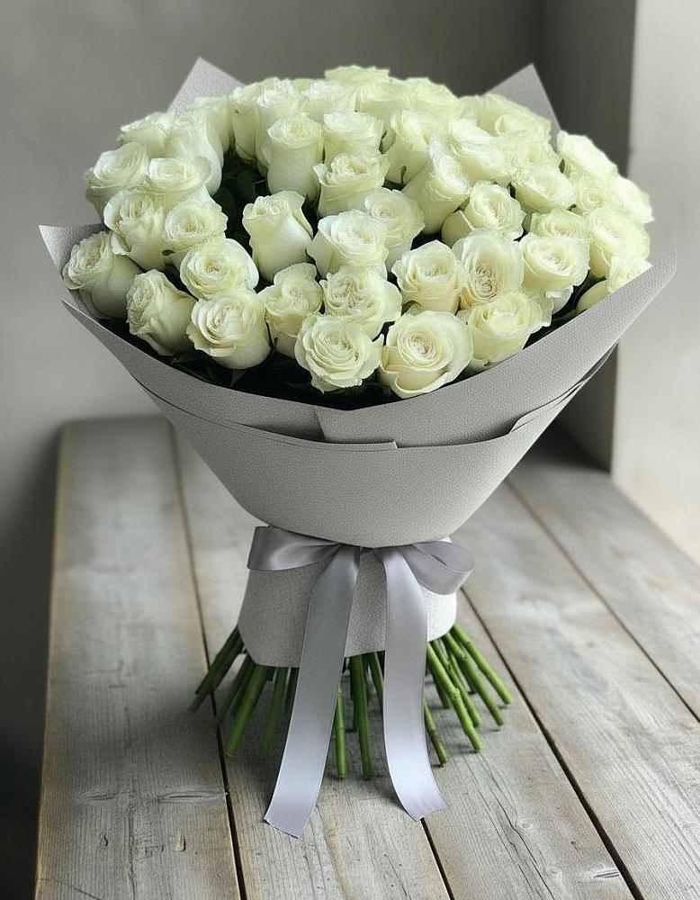 Букет 35 Белых роз в Яя