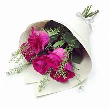 Букет цветов из:  Розы в Яя