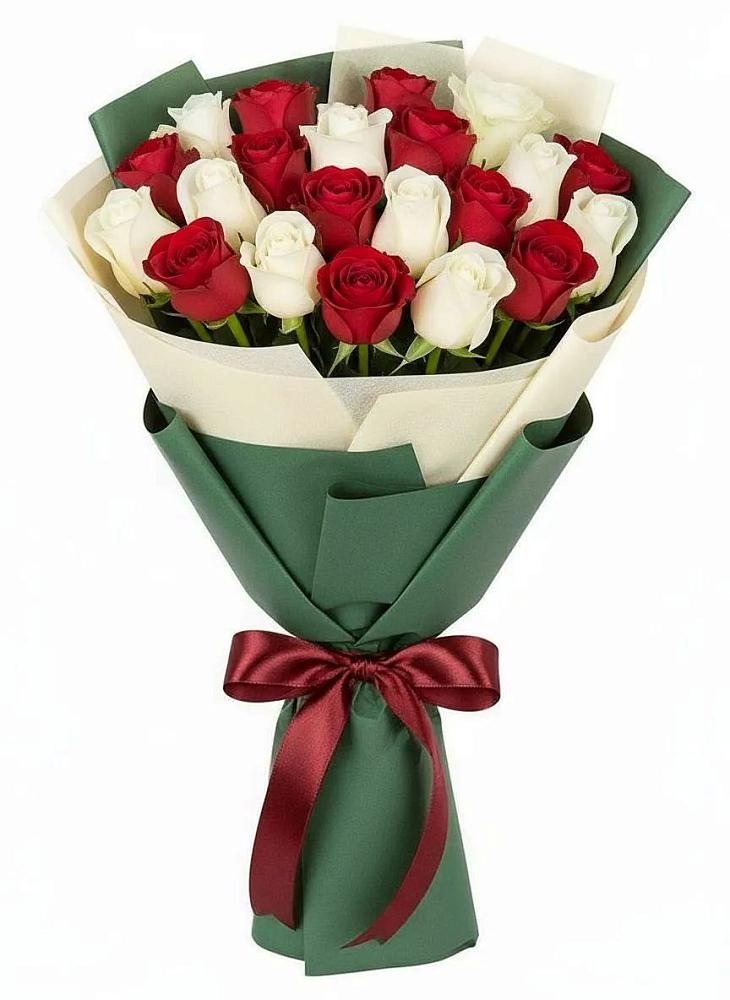 Букет Микс из красных и белых роз в Яя