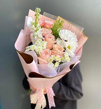 Букет цветов из:  Хризантемы и Розы в Яя