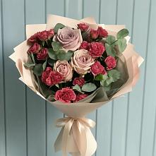 Букет цветов из:  Гвоздики и Розы в Яя