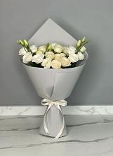 Букет цветов из:  Розы и Лизиантусы в Яя